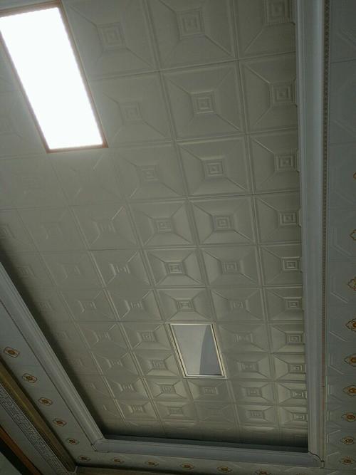 蘭州鋁扣板-廣州鋁天花廠家來告訴你集成吊頂鋁扣板怎么拆