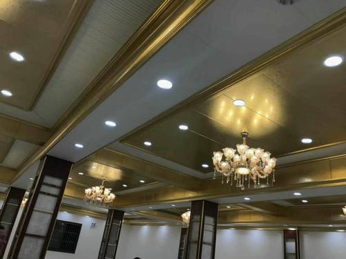 合金集成吊頂板鋁-鋁扣板吊頂還是集成吊頂好
