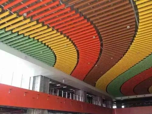 鋁扣板材料廠家-陽臺(tái)吊頂材料怎么選