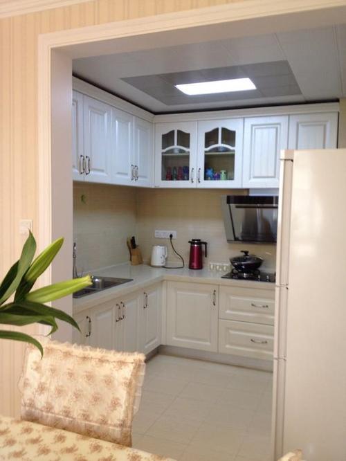 廚房集成吊頂風格-中山集成吊頂廠家總結(jié)的集成吊頂選購技巧