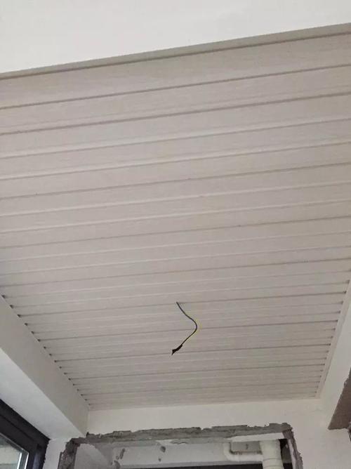 成都集成吊頂工廠-集成吊頂?shù)膬r格