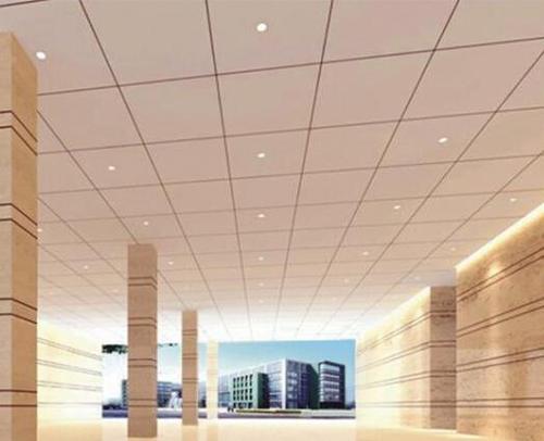 青島集成吊頂市場-中山鋁扣板批發(fā)廠家告訴你集成吊頂優(yōu)點有什么