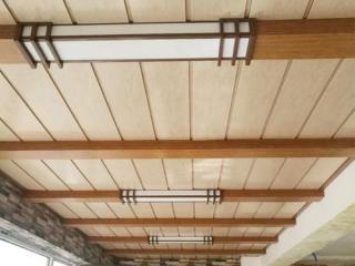 美式陽臺鋁扣板吊頂-陽臺吊頂用桑拿板還是鋁扣板好呢