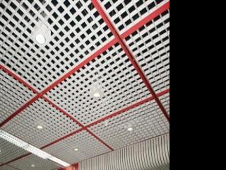 鋁方通和鋁扣板-帶你看看鋁方通的價格和優(yōu)勢